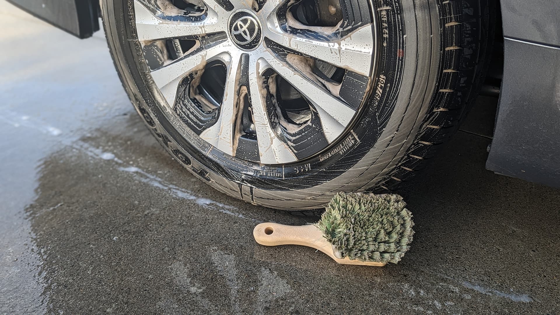 The best wheel brushes make cleaning your wheels easy EV Pulse