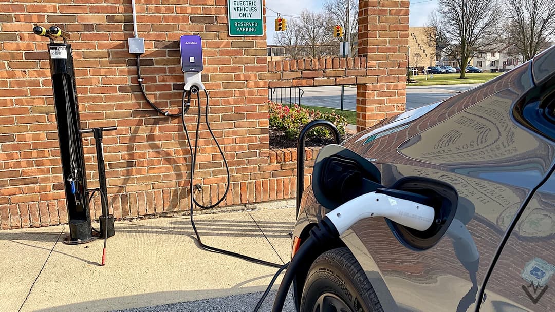 Should you get a Level 2 charger for your Chrysler Pacifica plugin